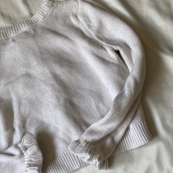 Adorable White Kids Sweater with Penguin Design - Picture 13 of 13